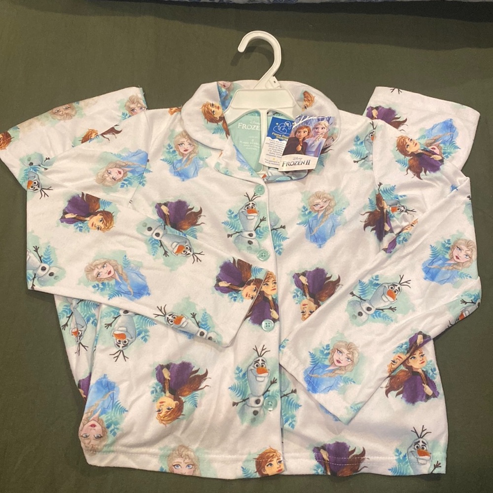 NWT Disney FROZEN pajama set, size 8